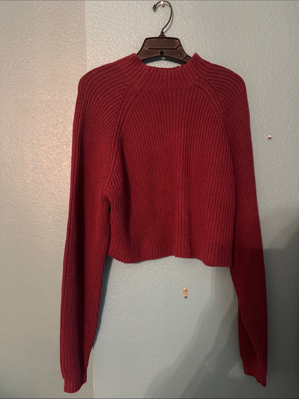 Hollister Cropped Ribbed Crewneck Sweater - Wine